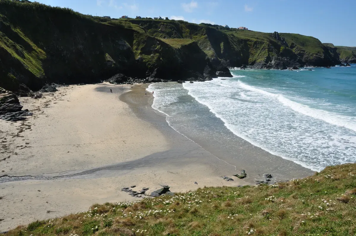 Polurrian Cove